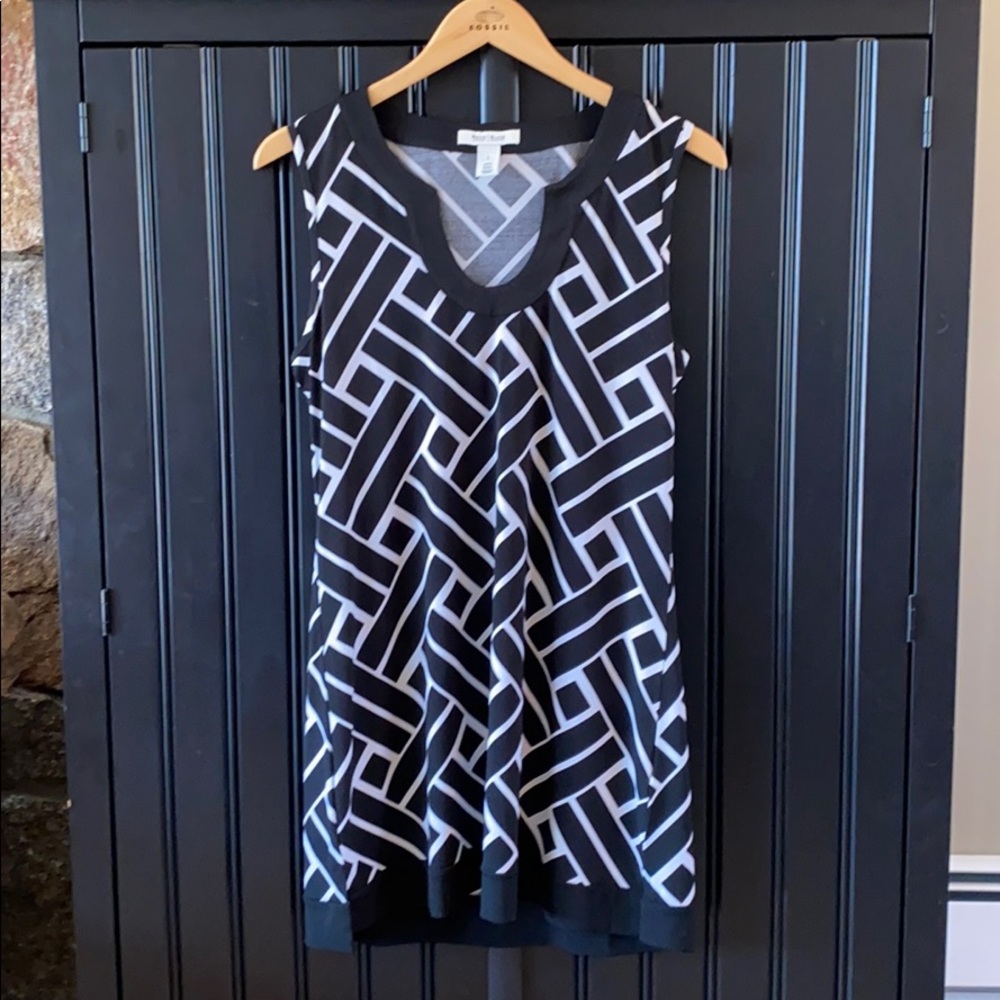 White House Black Market long sleeveless top
